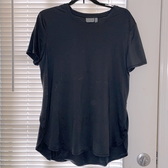 Athleta Tops - 𝅺Athleta workout top Medium lightweight dark grey color